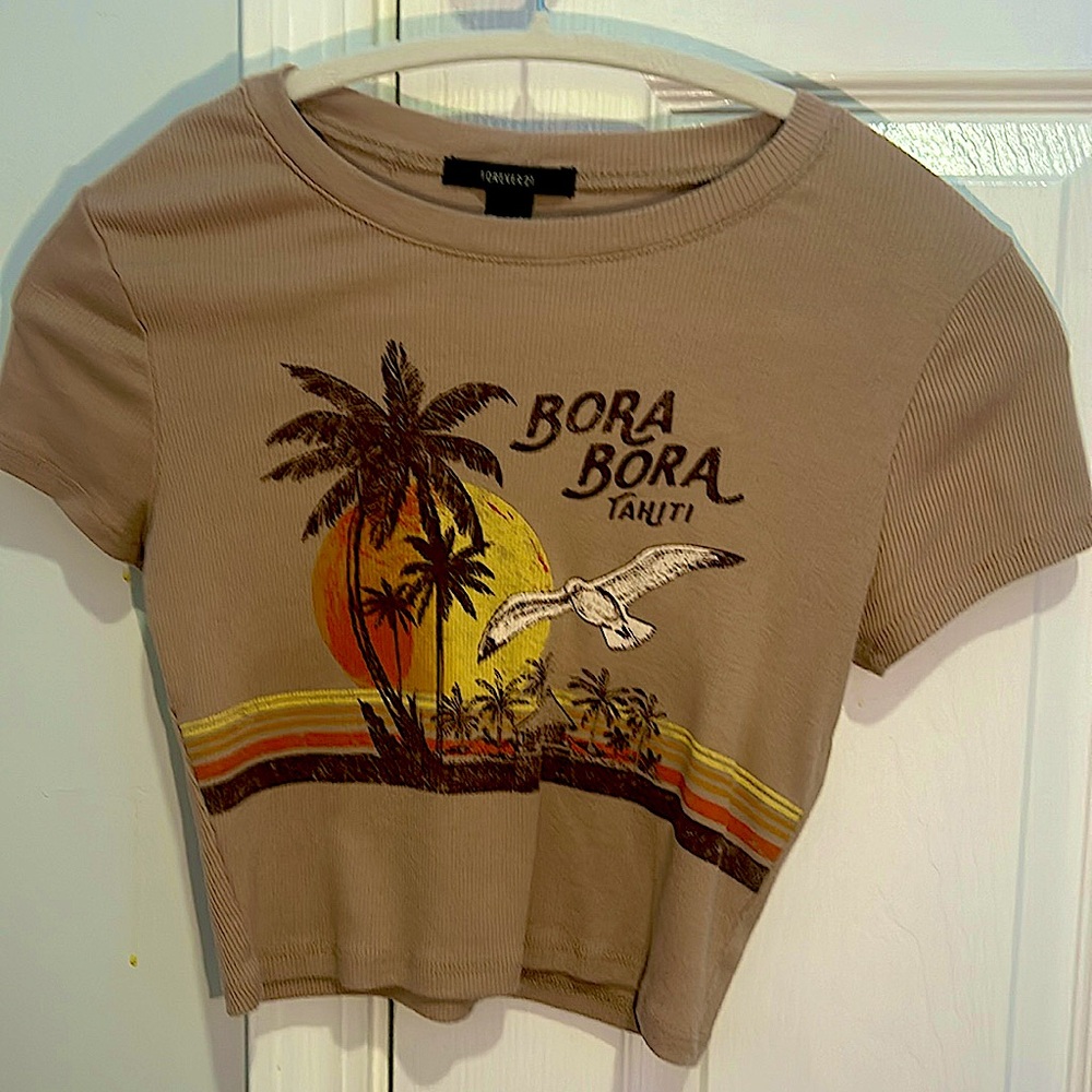 Selling this because it’s is not my style anymore and is to small.